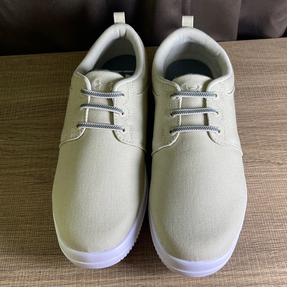 Under armour shoes - Picture 4 of 4